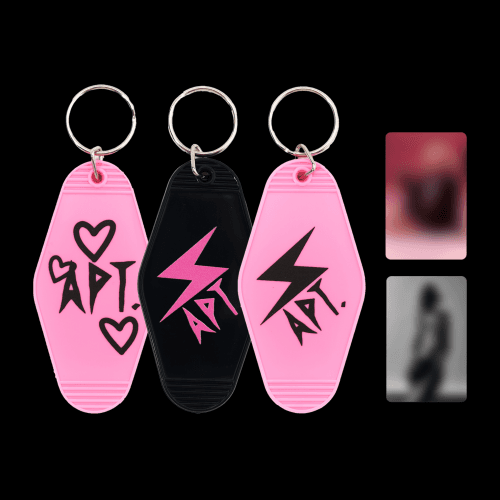 ROSÉ [ROSIE] APT KEYCHAIN